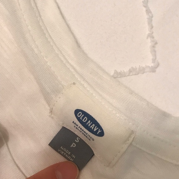 Holy Chic Old Navy T shirt Size Small - Picture 3 of 3